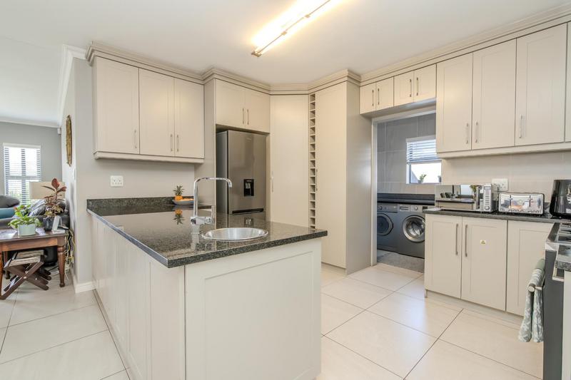 4 Bedroom Property for Sale in Calypso Beach Western Cape